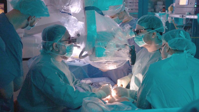 mikrochirurgiczna operacja rekonstrukcyjna w Szpitalu Kopernika w Łodzi