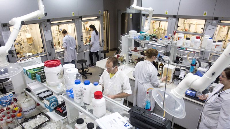 Laboratorium biotechnologiczne firmy Selvita